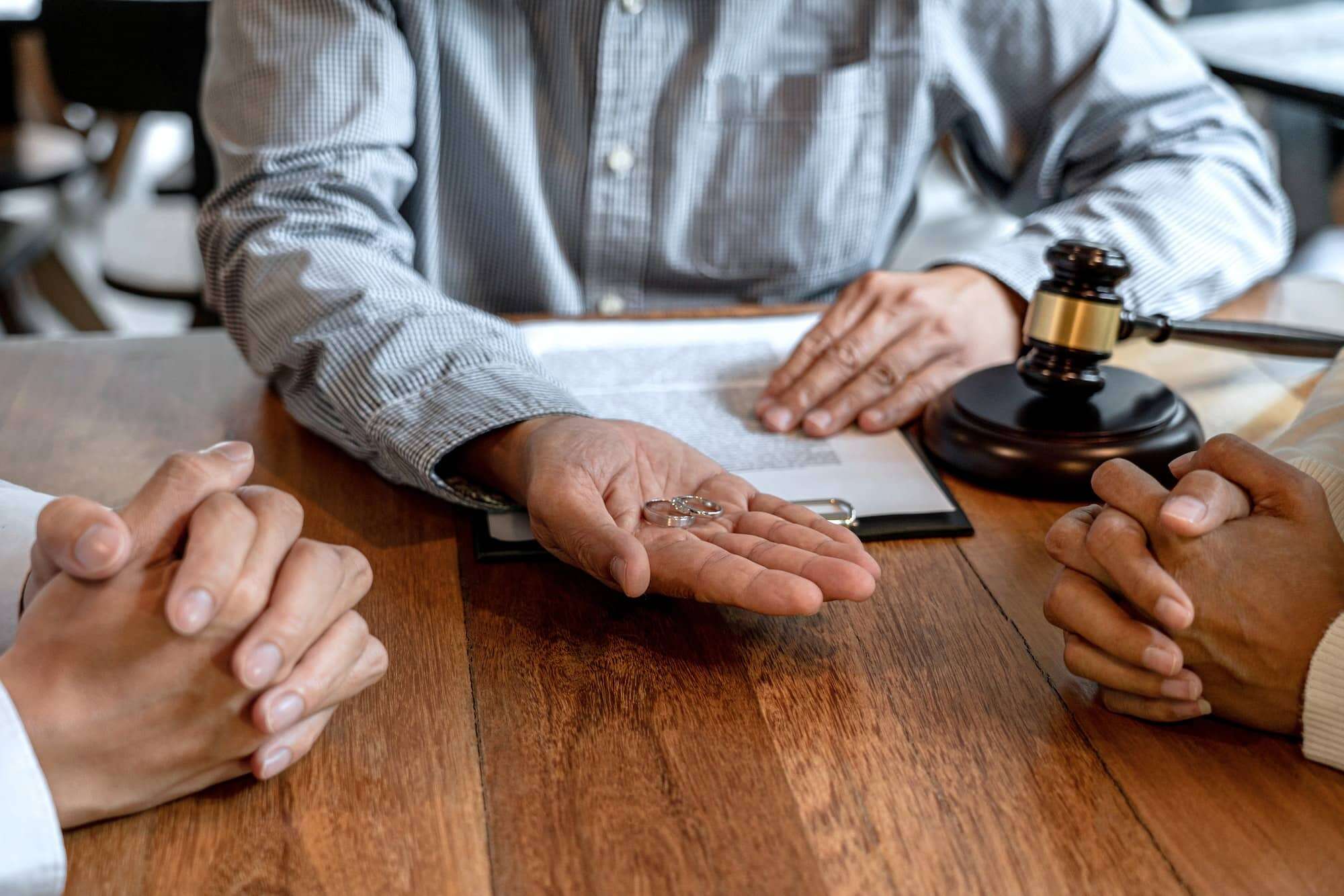 Le Divorce Amiable