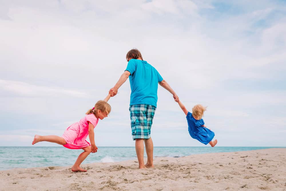Puis-je partir vivre en Guadeloupe, en Espagne ou au Maroc avec mon enfant après une séparation