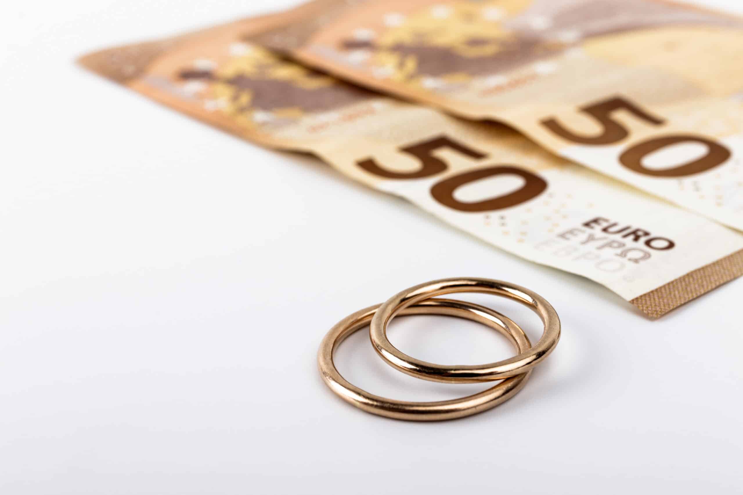 Les Incidences Fiscales du Paiement de la Prestation Compensatoire : Analyse des Décisions du Conseil d’État