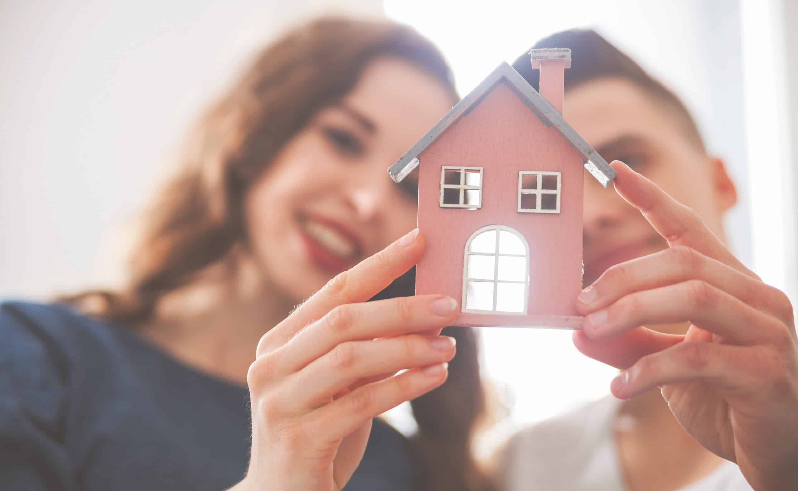 Panorama des régimes matrimoniaux en France : Avantages, Inconvénients et Comparaison